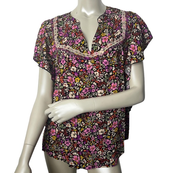 Democracy/ Wit & Wisdom Purple Floral Flutter short sleeve Top - Picture 12 of 12
